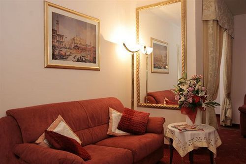Nice Hotel Mestre Zewnętrze zdjęcie