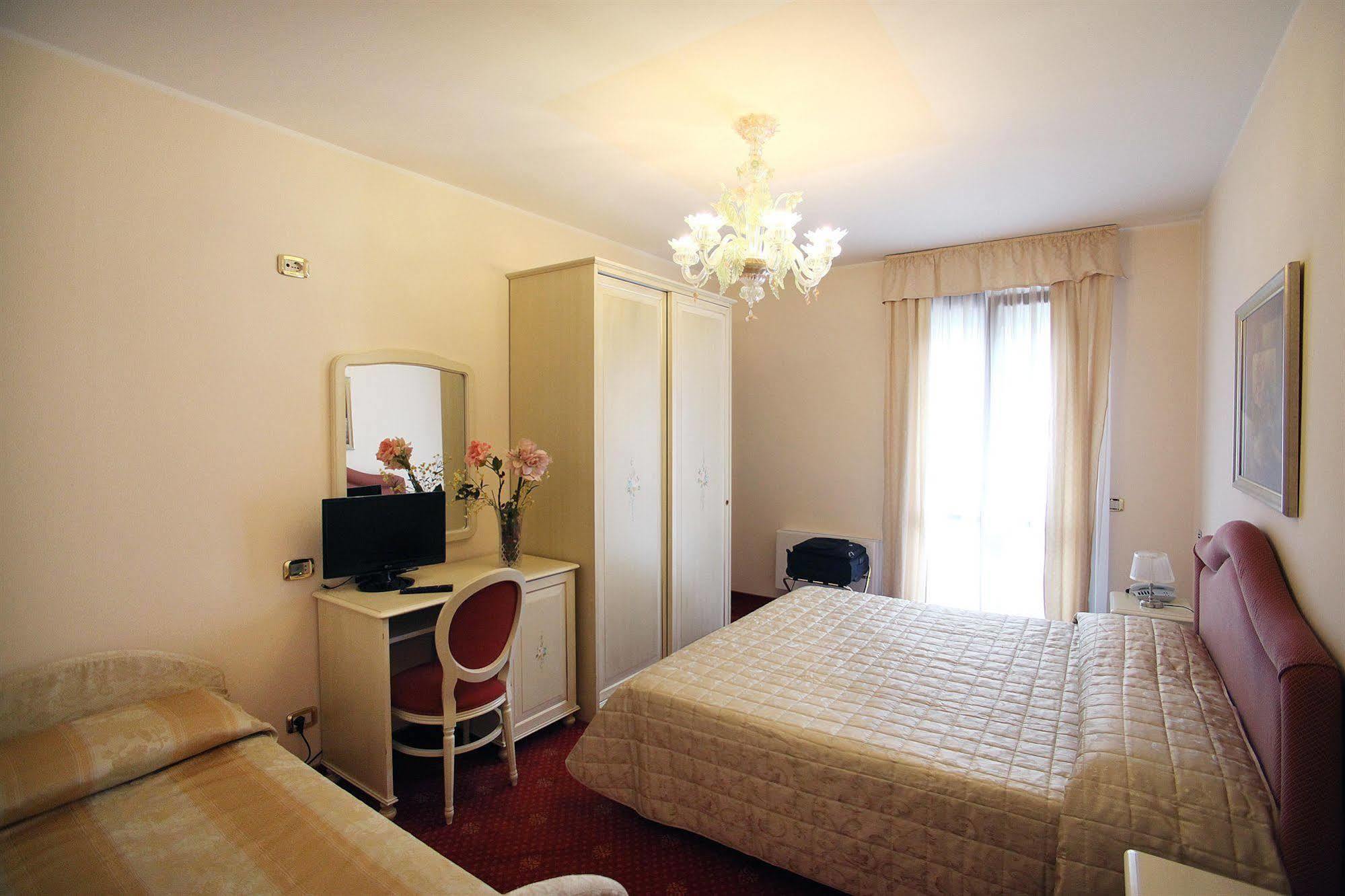 Nice Hotel Mestre Zewnętrze zdjęcie